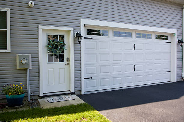 24/7 Emergency Garage Door Panel Replacement experts in Clark County County, AR